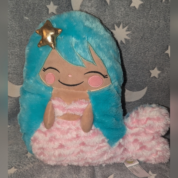 Super soft Narwhal to Mermaid reversible throw Pillow. - Picture 2 of 8